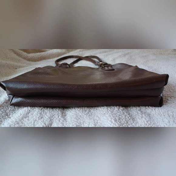 🍒 Liz Claiborne Leather Saddle Satchel Bag Purse - Picture 3 of 8